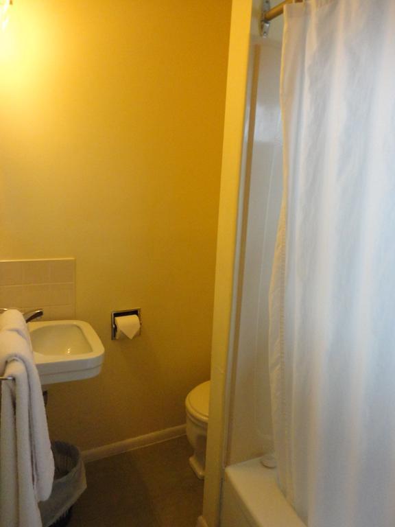 Fonthill Hipwell'S Motel חדר תמונה