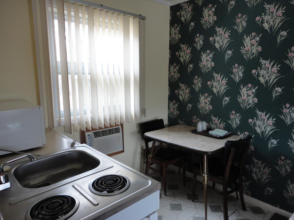 Fonthill Hipwell'S Motel חדר תמונה