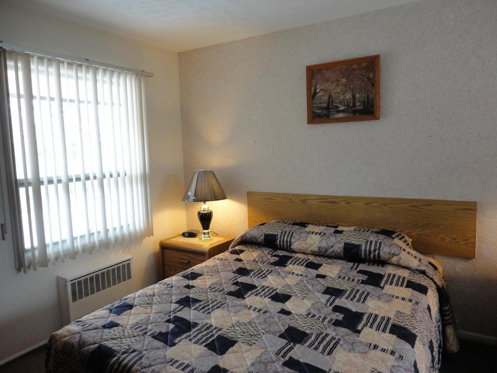 Fonthill Hipwell'S Motel מראה חיצוני תמונה