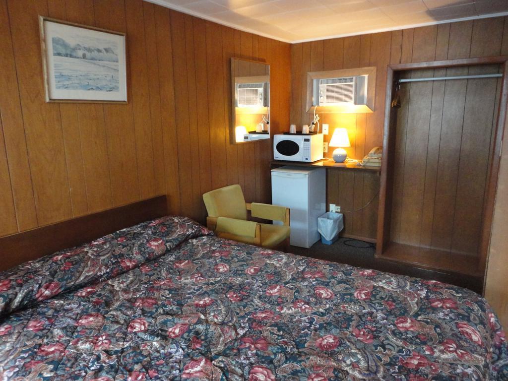 Fonthill Hipwell'S Motel חדר תמונה