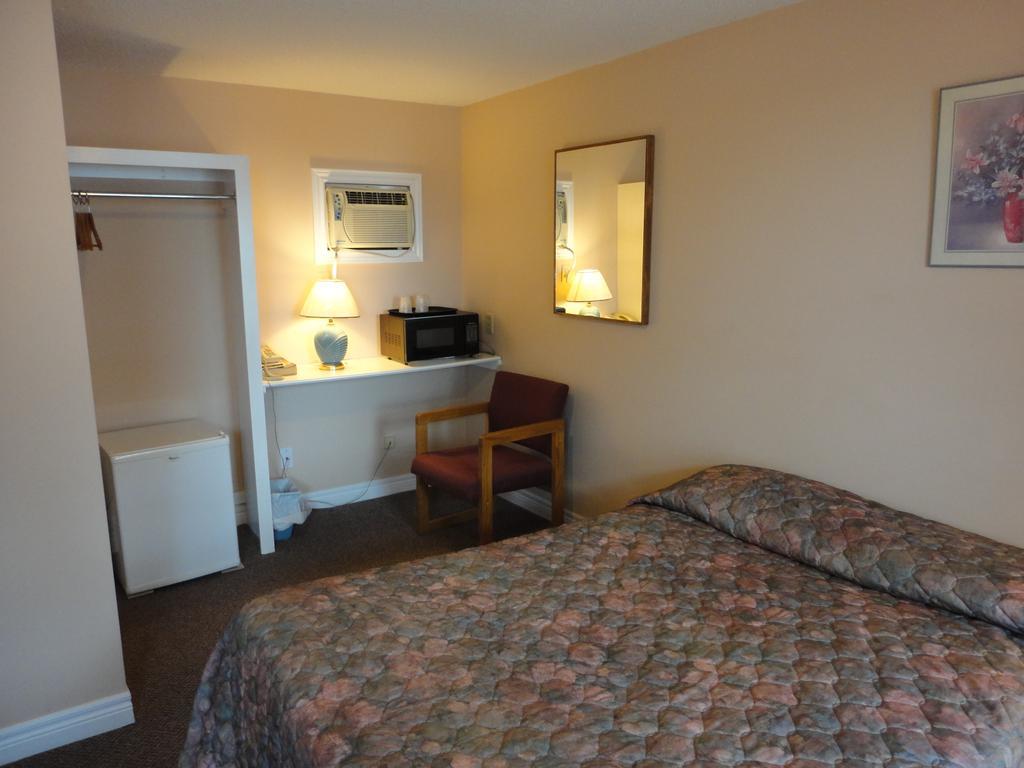 Fonthill Hipwell'S Motel מראה חיצוני תמונה
